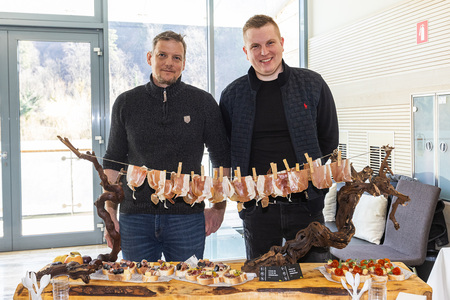 Borza lokalnih živil (14)